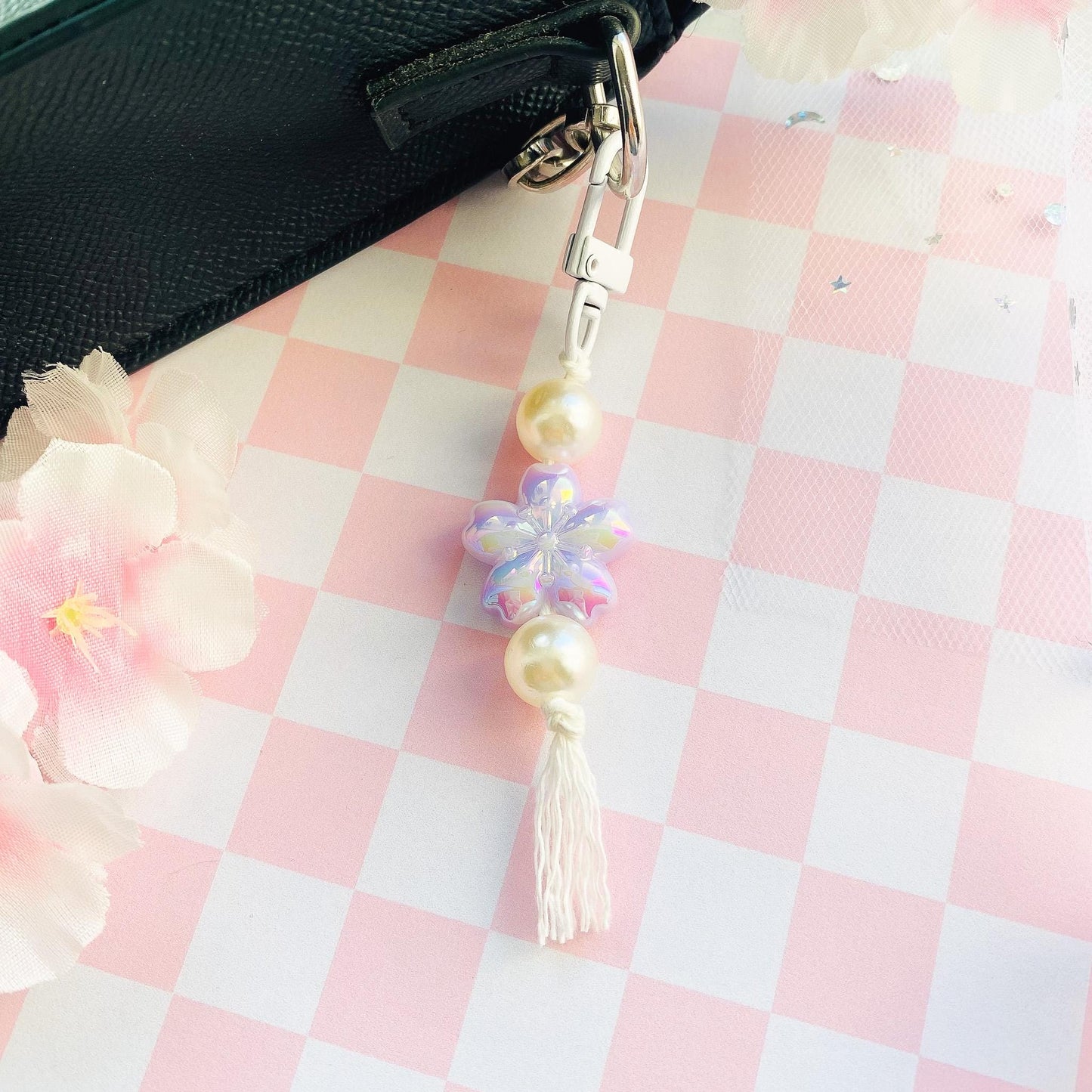 Chunky Sakura Bead Bag Charm Keychain, Floral Wrist Lanyard, Beaded Cherry Blossom Charm Strap Wristlet, Kawaii Bag Phone Key Accessory