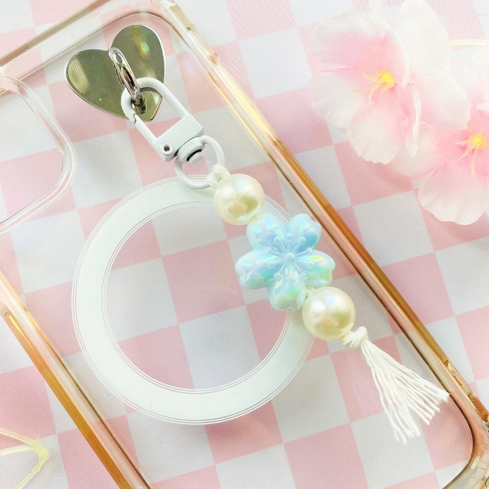 Chunky Sakura Bead Bag Charm Keychain, Floral Wrist Lanyard, Beaded Cherry Blossom Charm Strap Wristlet, Kawaii Bag Phone Key Accessory