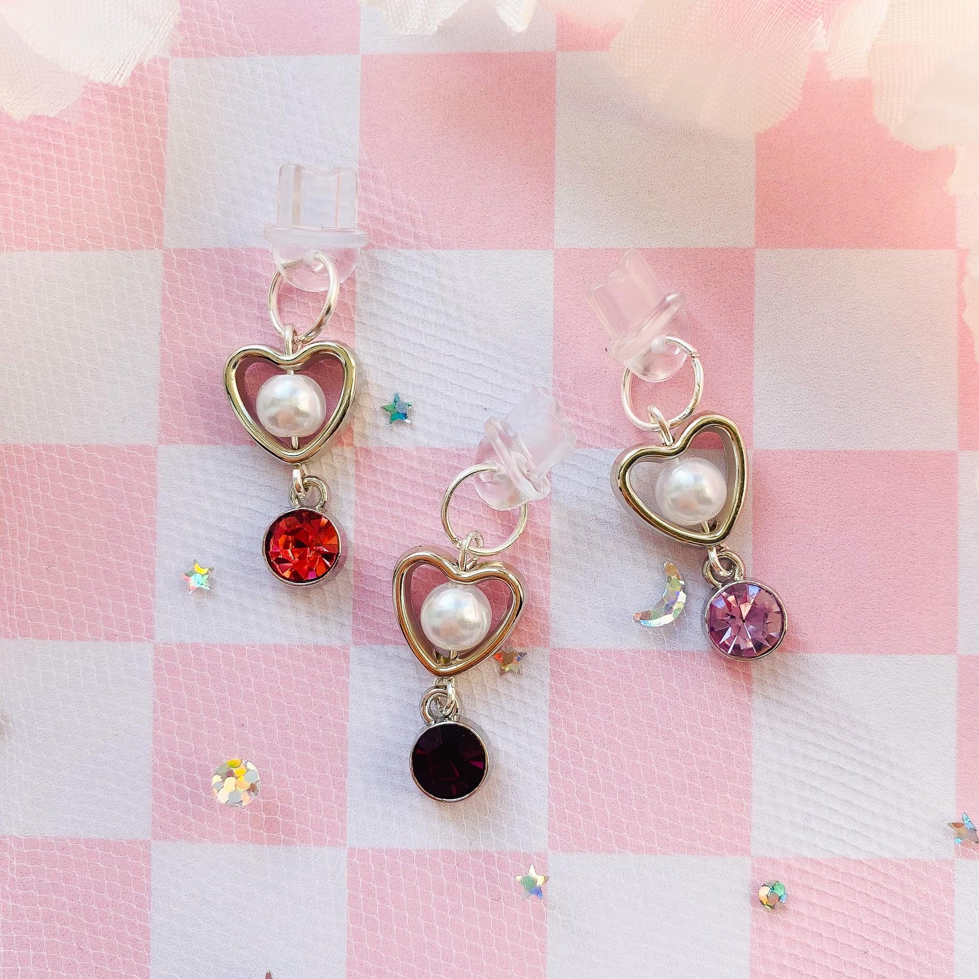 Birthstone Dust Plug, Personalizable Gemstone Heart with Pearl Charm, Dust Plug for Switch Gaming Controller Earphone Audio Jack Attachment
