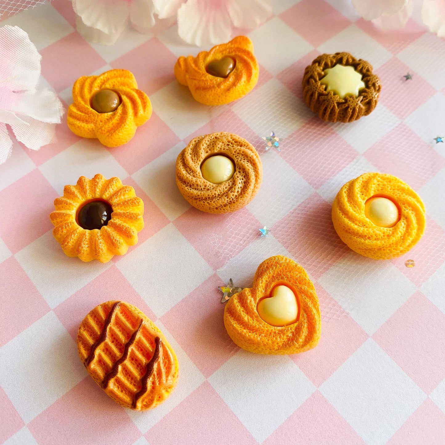 Danish Sugar Cookies Fridge Magnets, Cute Royal Danish Butter Cookies Resin Decor Magnets, Kawaii Clay Food Magnet, 8 PCS Gift Set