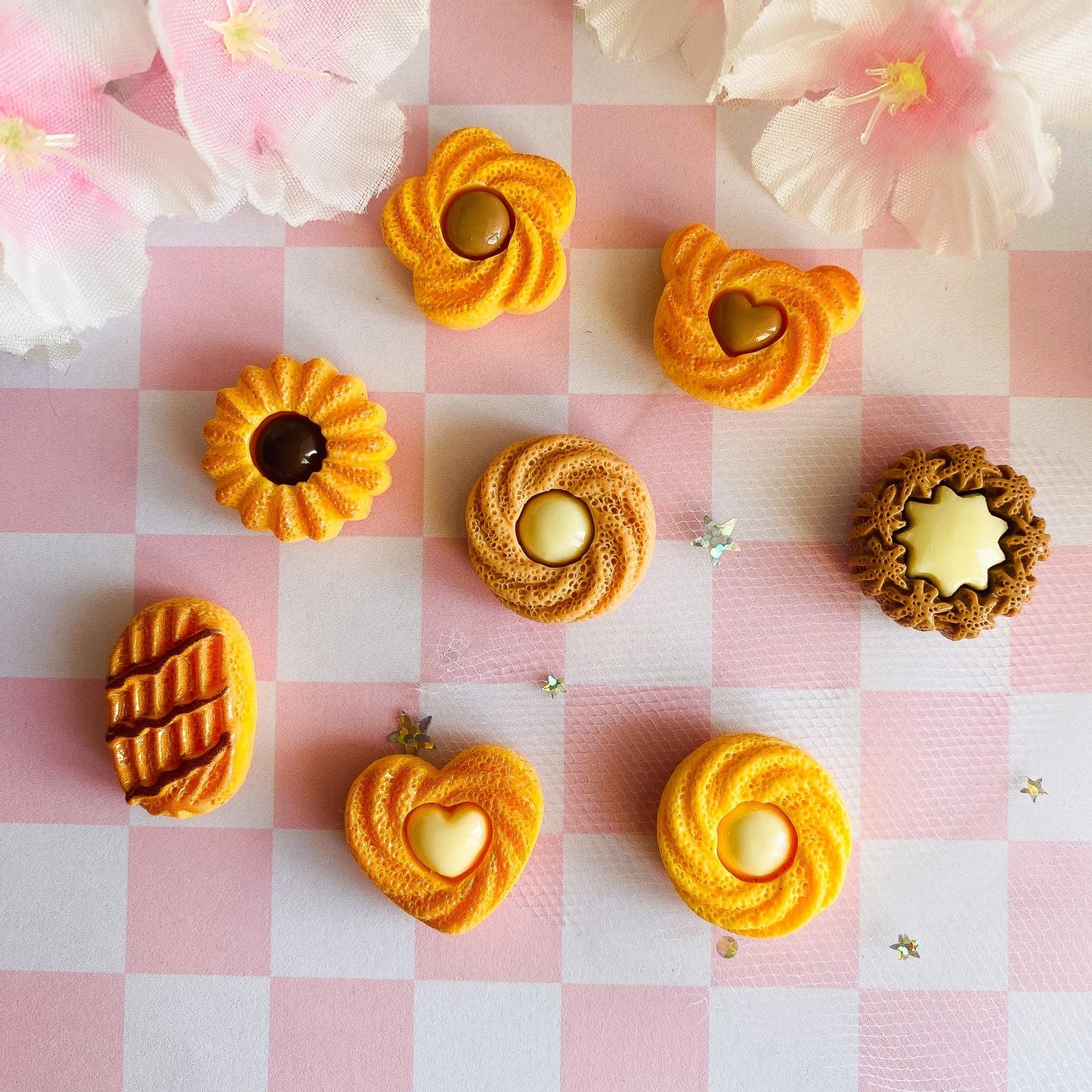 Danish Sugar Cookies Fridge Magnets, Cute Royal Danish Butter Cookies Resin Decor Magnets, Kawaii Clay Food Magnet, 8 PCS Gift Set