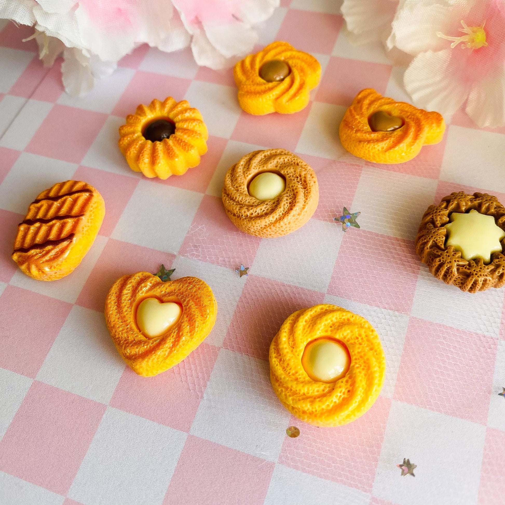 Danish Sugar Cookies Fridge Magnets, Cute Royal Danish Butter Cookies Resin Decor Magnets, Kawaii Clay Food Magnet, 8 PCS Gift Set